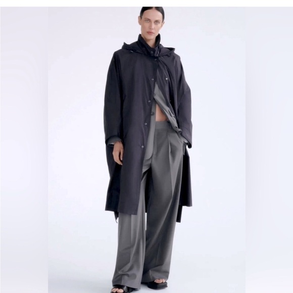 NWT Zara Navy light weight nylon cape perfect for layering and traveling o|s - Picture 2 of 14